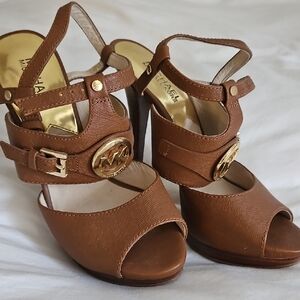 Michael Kors Tan Leather Heels with Gold Accents